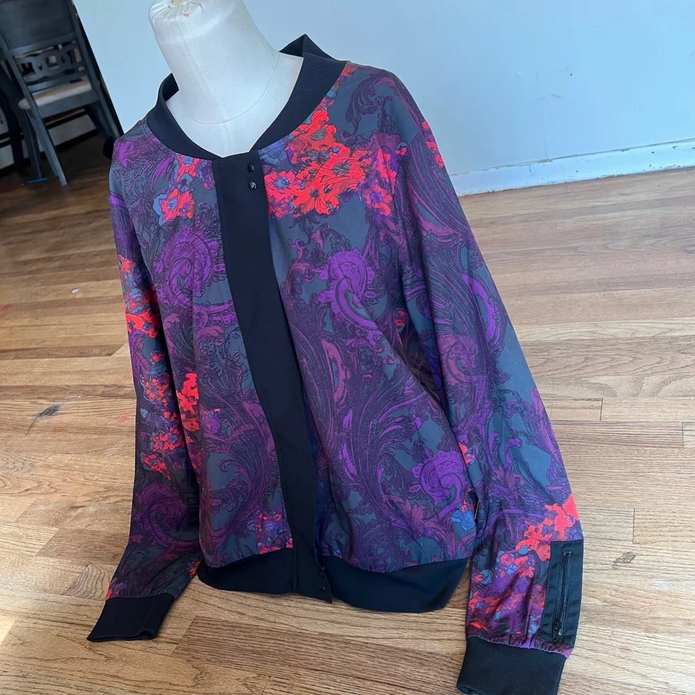 Fabletics Floral Paisley Bomber Jacket Purple Red Grey L lightweight